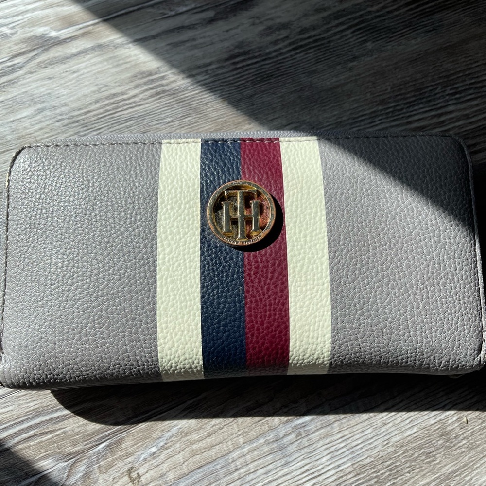 Gray Tommy Hilfiger Wallet with Stripes and Logo